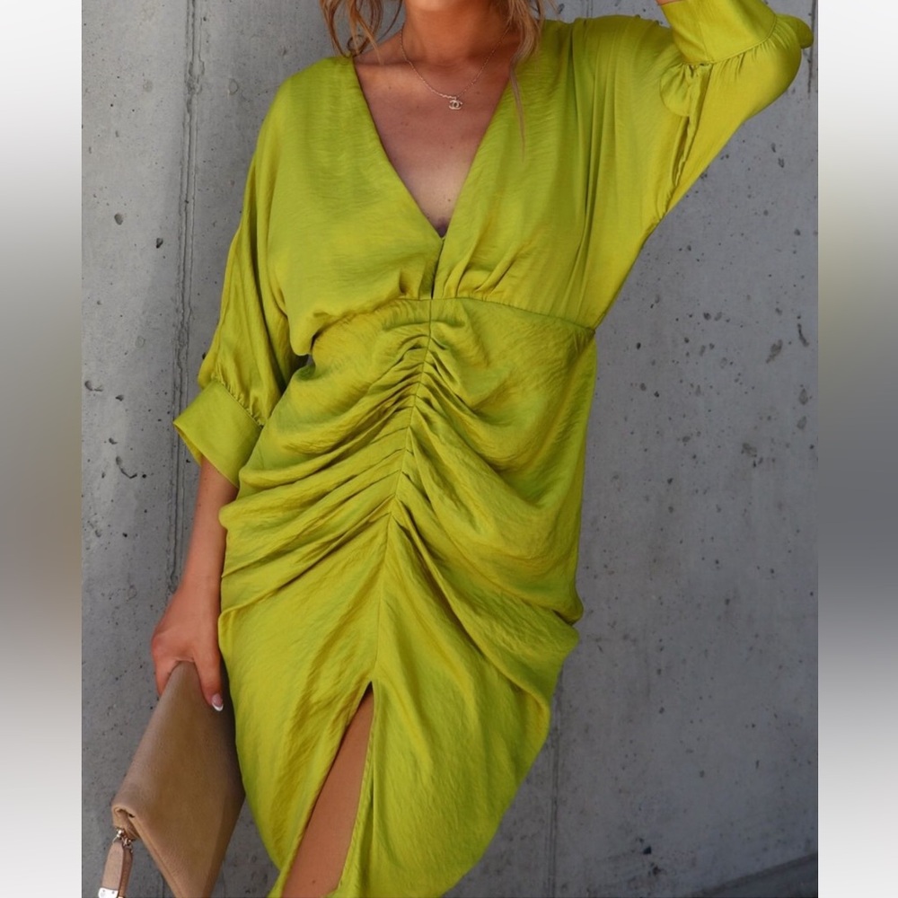 Dress - Picture 2 of 7